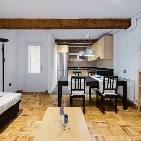 Apartamento El Hogar de San Fermín Pamplona Exterior foto